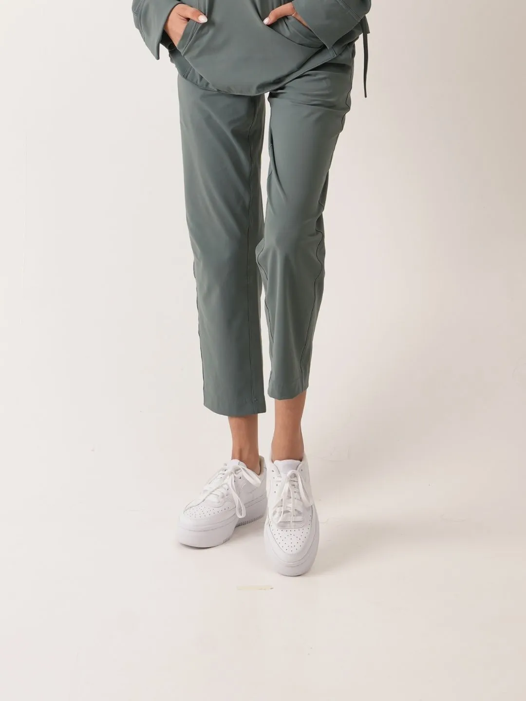 Adventure Pants in Dark Ivy