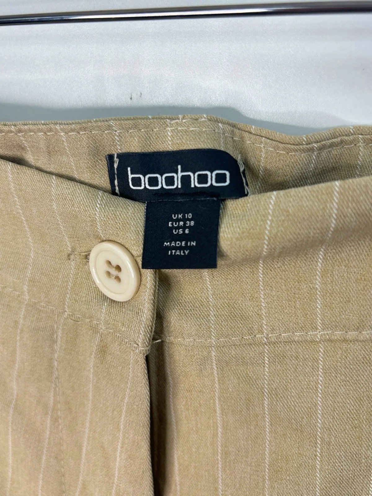 Boohoo Beige Cargo Shorts UK 10