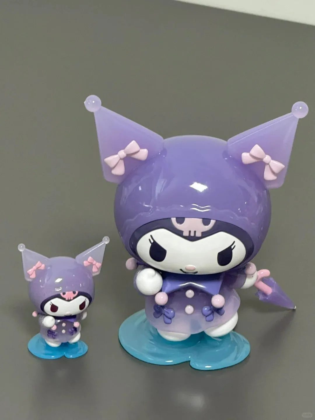 Kuro and Pocha Raining Figure 7inch