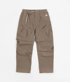 Nike ACG Smith Summit Cargo Pants - Olive Grey / Summit White