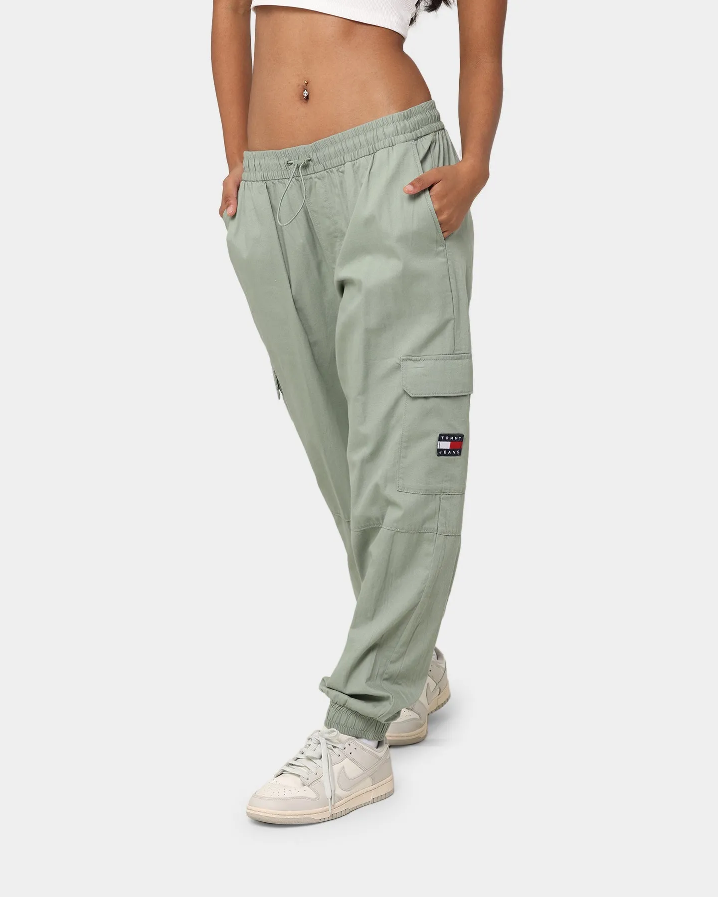 Tommy Jeans Women's Betsy Cargo Elasticated Joggers Dusty Sage