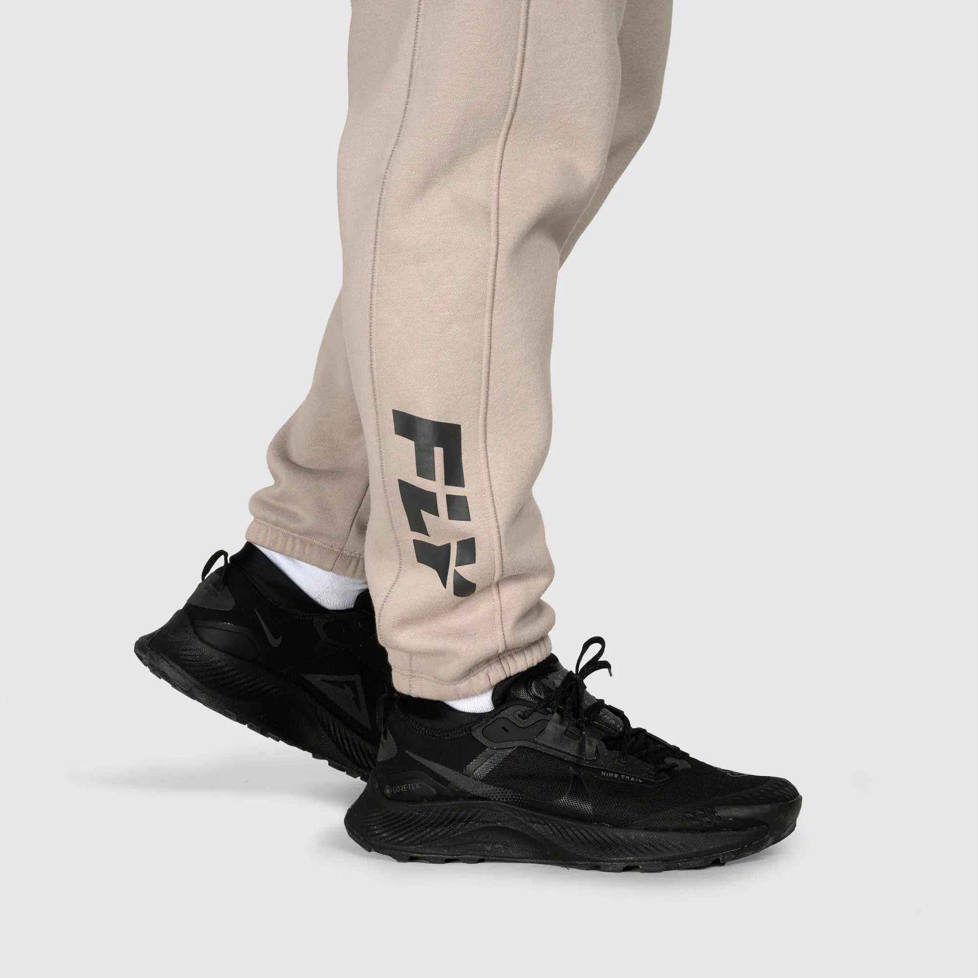 Undisputed Relaxed Fit Joggers